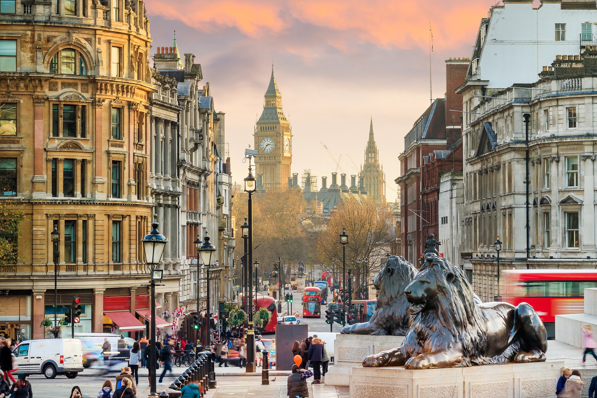 London Branch_AdobeStock_244656996